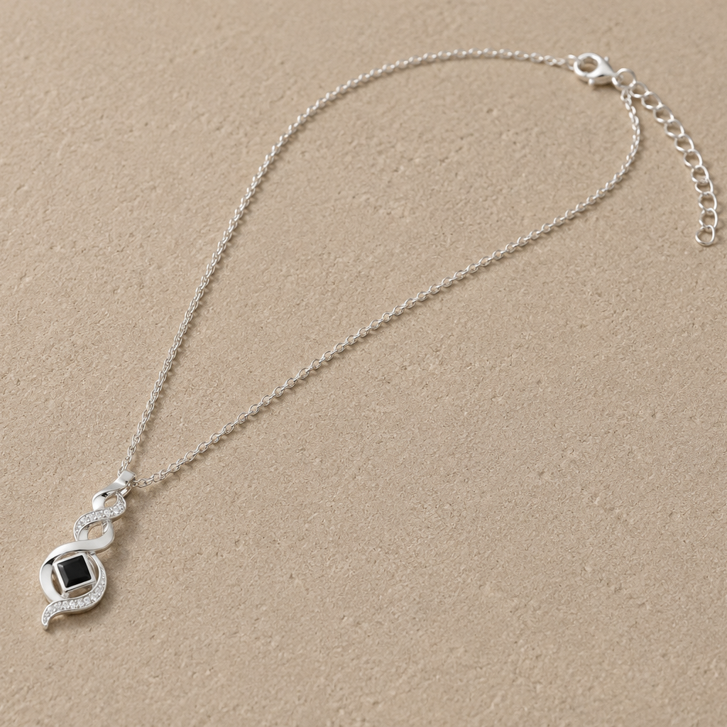 Necklace Sirr | قالدة السر