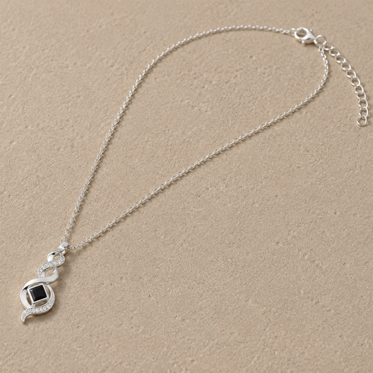 Necklace Sirr | قالدة السر