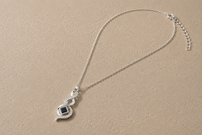 Necklace Sirr | قالدة السر